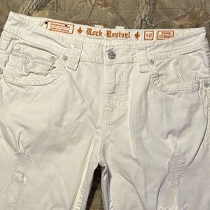 NWOT/ ROCK REVIVAL YOUNG ALT JEANS STRAIGHT